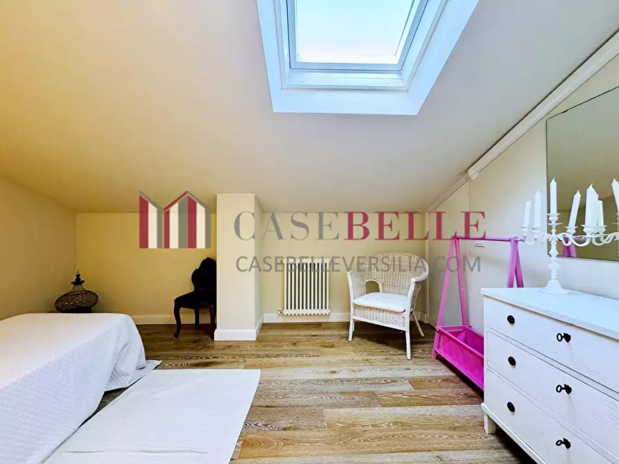 Immagine 49 di Villa in affitto  a Pietrasanta