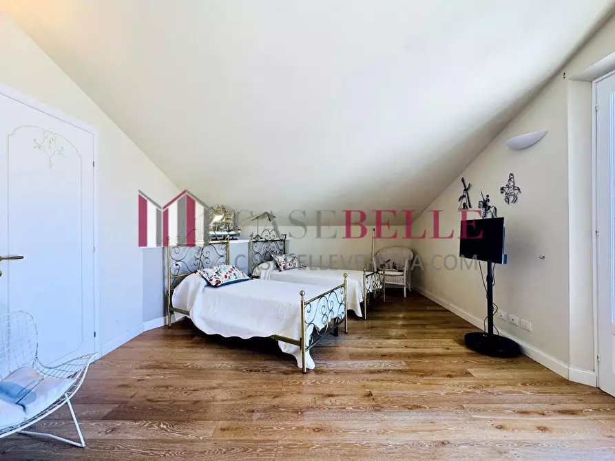 Immagine 47 di Villa in affitto  a Pietrasanta