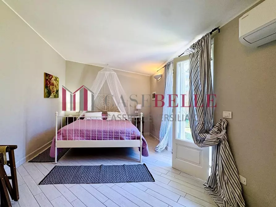 Immagine 56 di Villa in affitto  a Pietrasanta