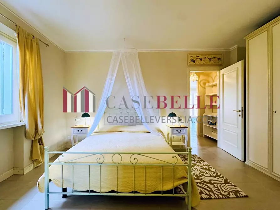 Immagine 18 di Villa in affitto  a Pietrasanta