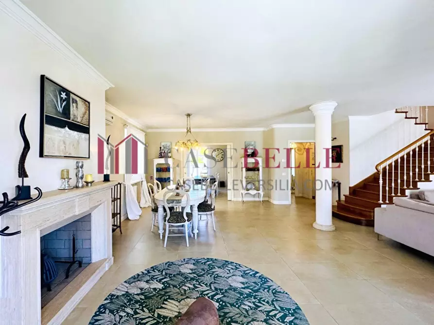 Immagine 4 di Villa in affitto  a Pietrasanta