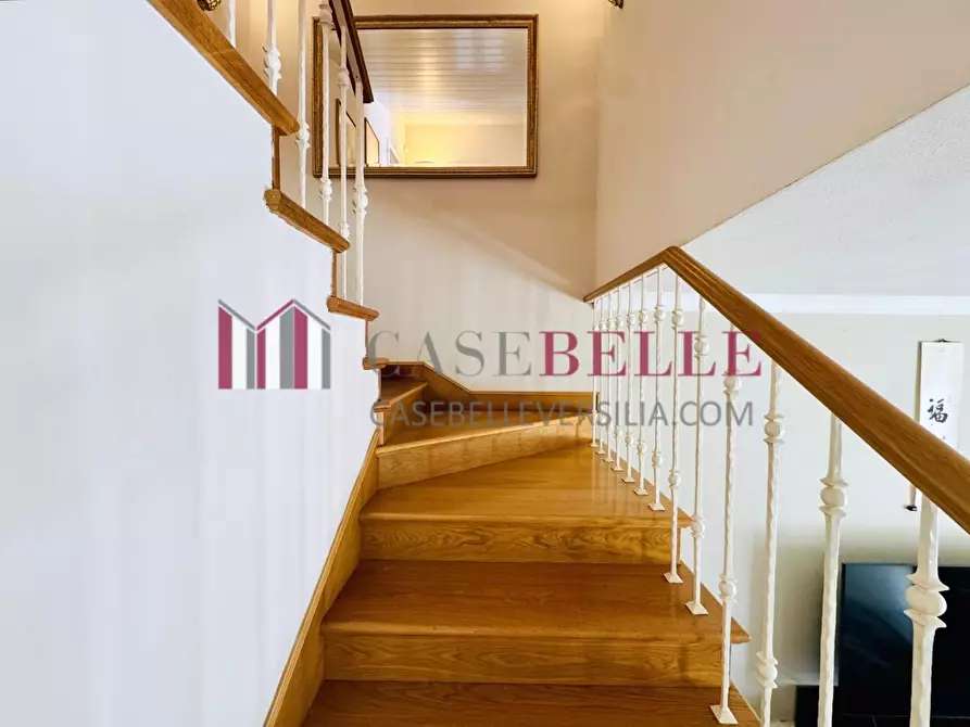 Immagine 25 di Villa in affitto  a Pietrasanta