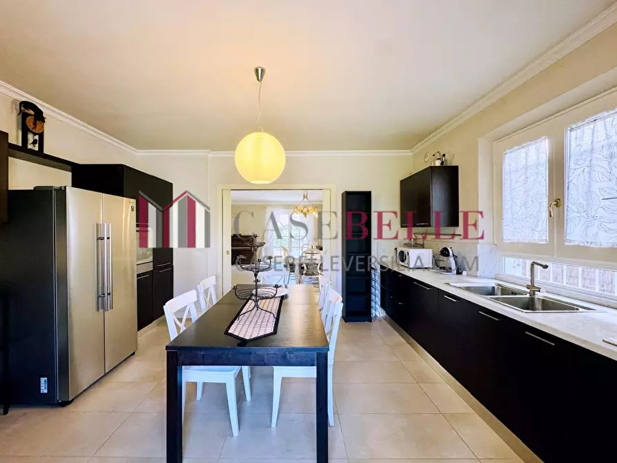 Immagine 12 di Villa in affitto  a Pietrasanta