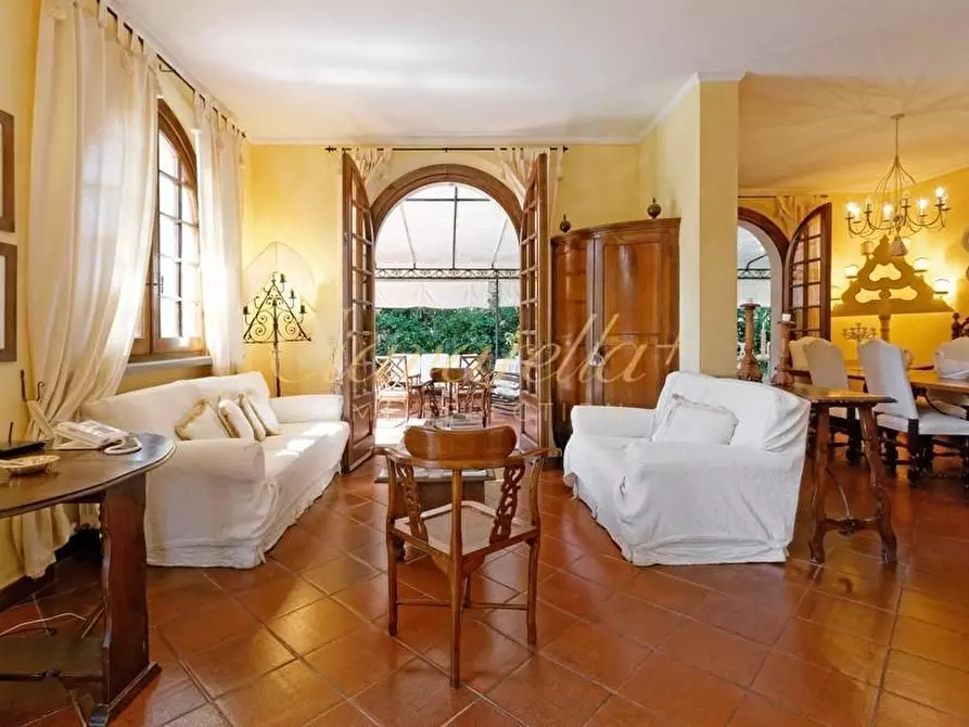 Immagine 5 di Villa in affitto  a Forte Dei Marmi