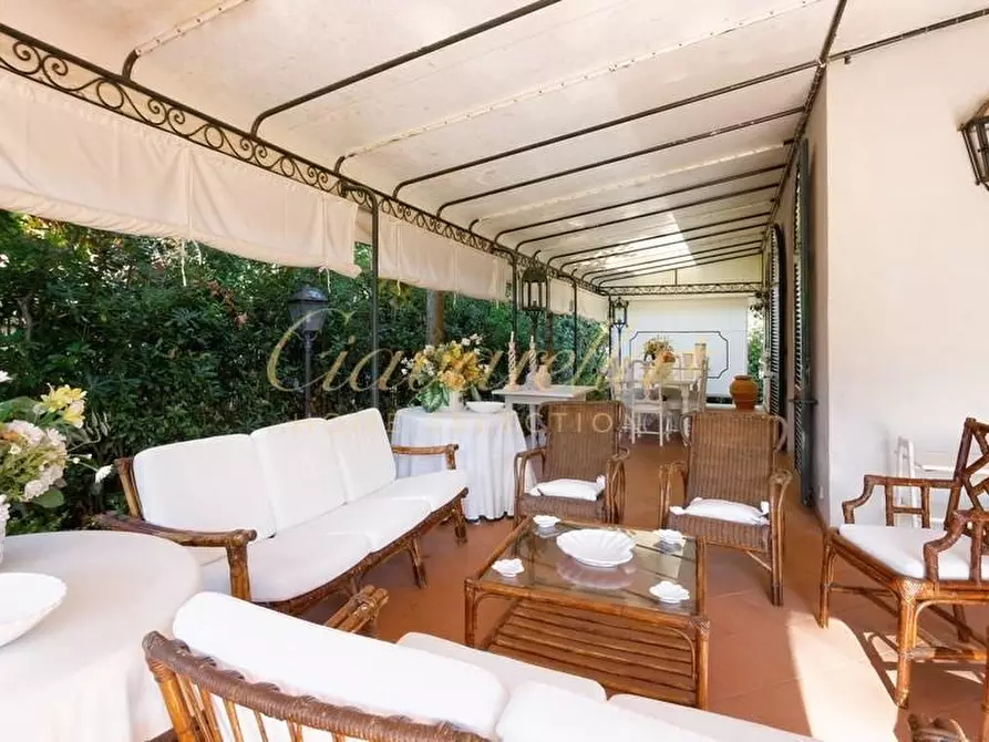 Immagine 10 di Villa in affitto  a Forte Dei Marmi