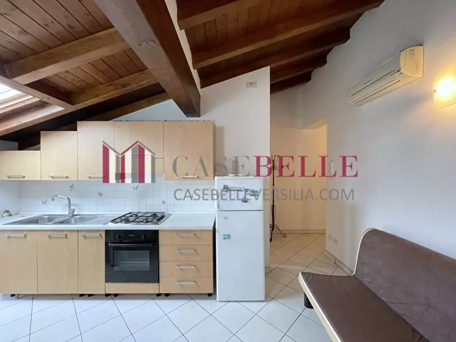 Immagine 9 di Mansarda in vendita  a Camaiore