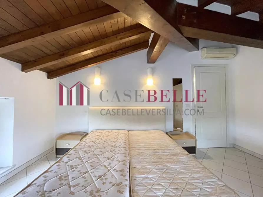 Immagine 12 di Mansarda in vendita  a Camaiore