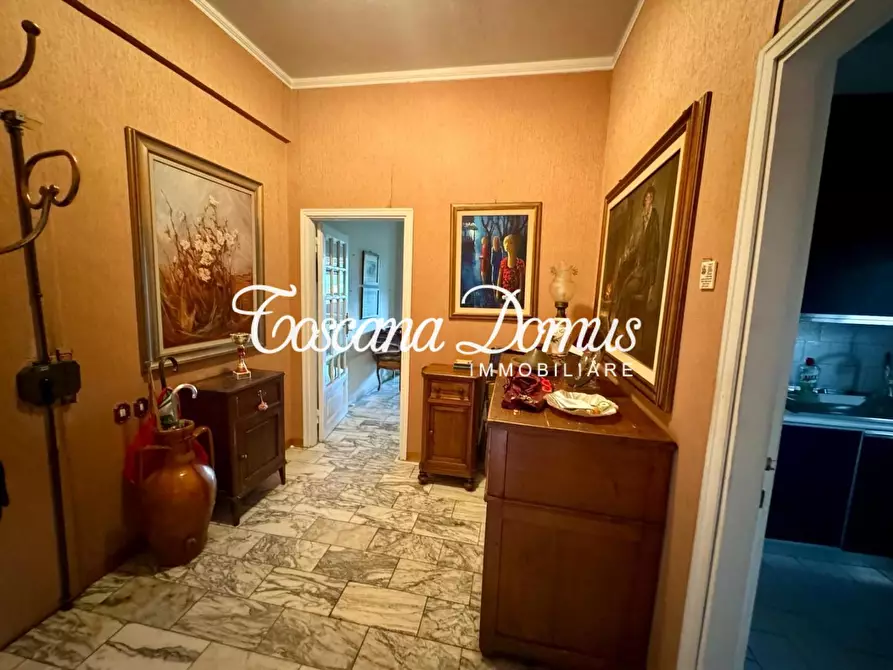 Immagine 9 di Appartamento in vendita  a Siena