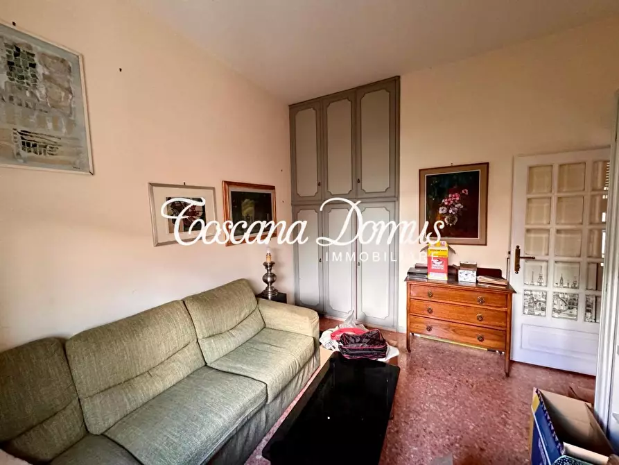 Immagine 11 di Appartamento in vendita  a Siena