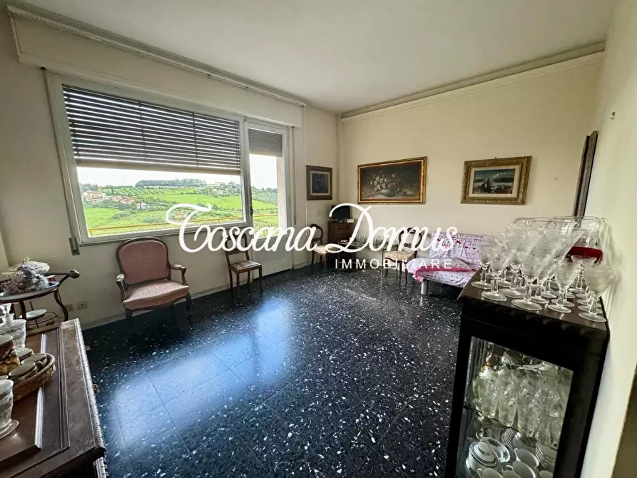 Immagine 1 di Appartamento in vendita  a Siena