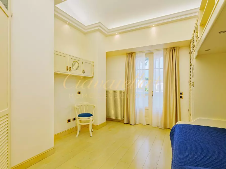 Immagine 24 di Villa in vendita  a Forte Dei Marmi