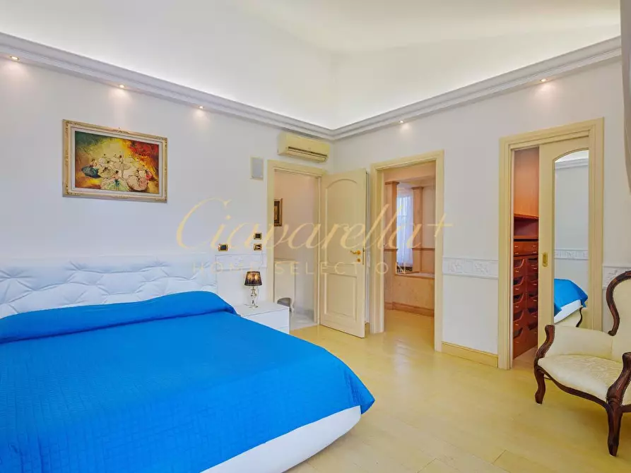 Immagine 22 di Villa in vendita  a Forte Dei Marmi