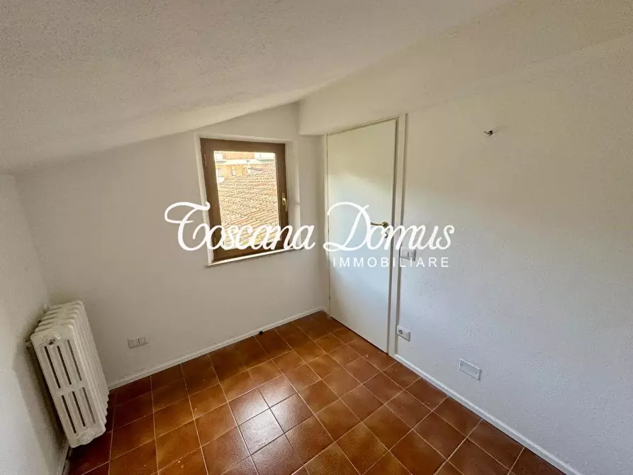 Immagine 28 di Appartamento in vendita  a Siena