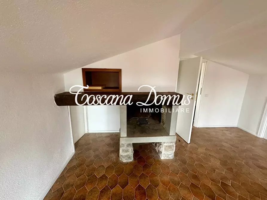 Immagine 29 di Appartamento in vendita  a Siena