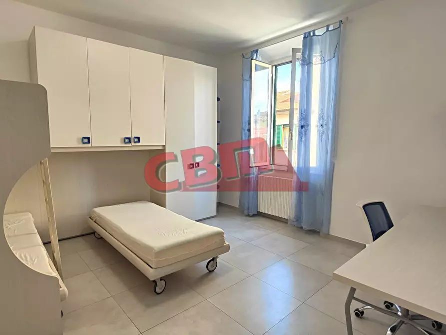 Immagine 13 di Appartamento in vendita  a Livorno