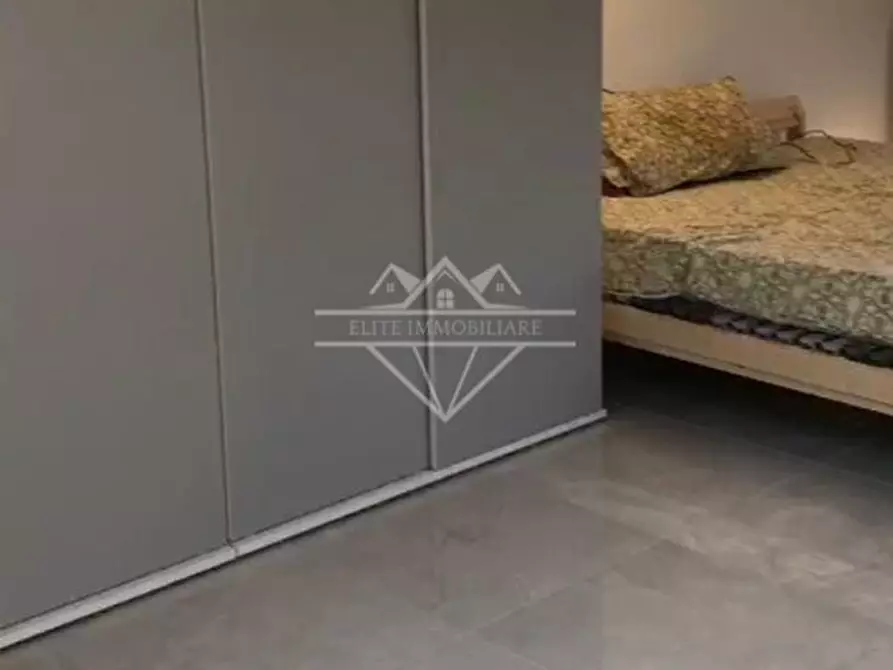 Immagine 12 di Appartamento in vendita  a Massa