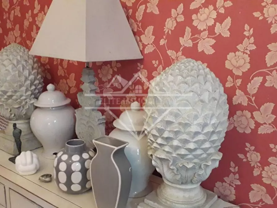 Immagine 6 di Appartamento in vendita  a Carrara