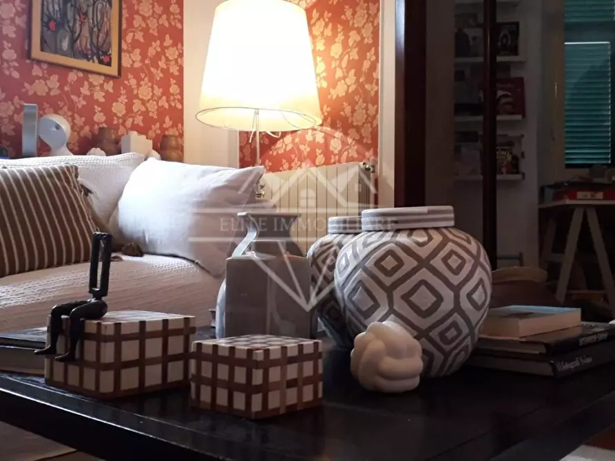 Immagine 5 di Appartamento in vendita  a Carrara