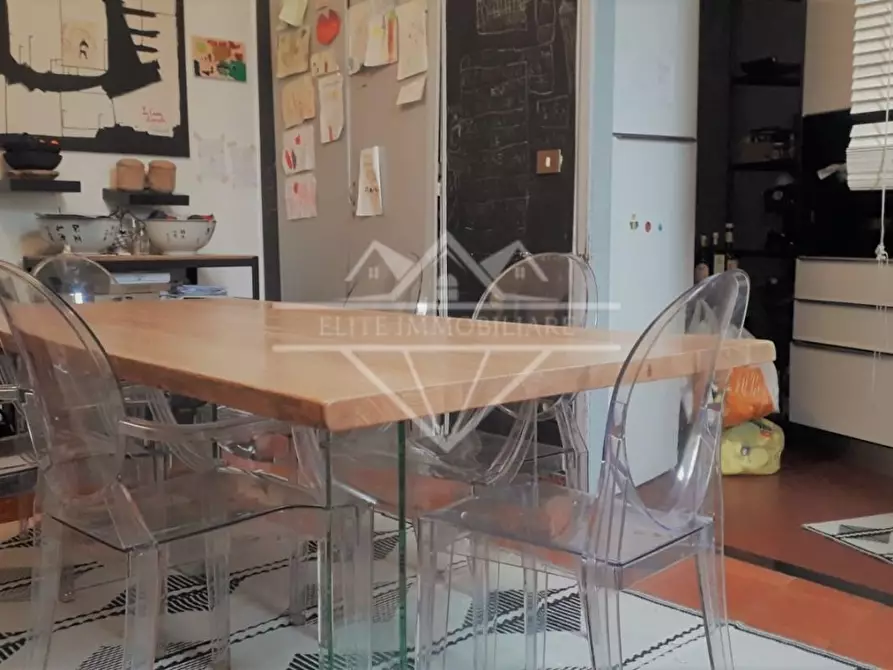 Immagine 9 di Appartamento in vendita  a Carrara