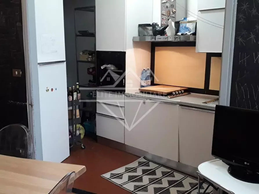 Immagine 8 di Appartamento in vendita  a Carrara