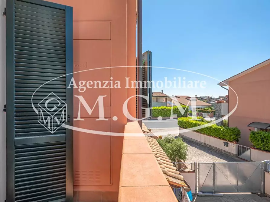 Immagine 40 di Villetta a schiera in vendita  a Calcinaia