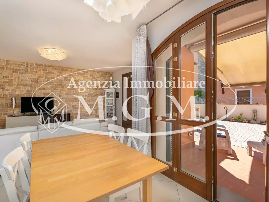 Immagine 26 di Villetta a schiera in vendita  a Calcinaia