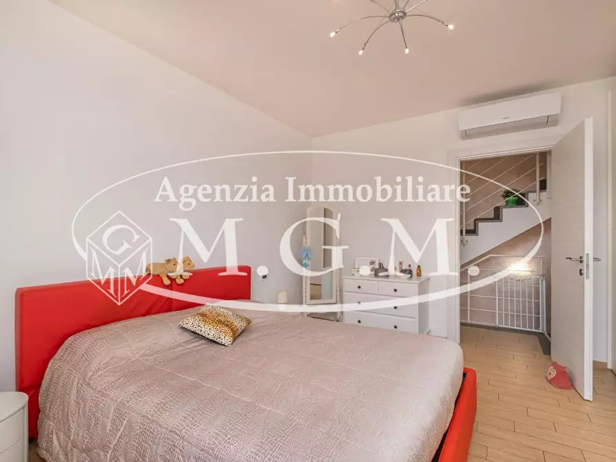 Immagine 33 di Villetta a schiera in vendita  a Calcinaia