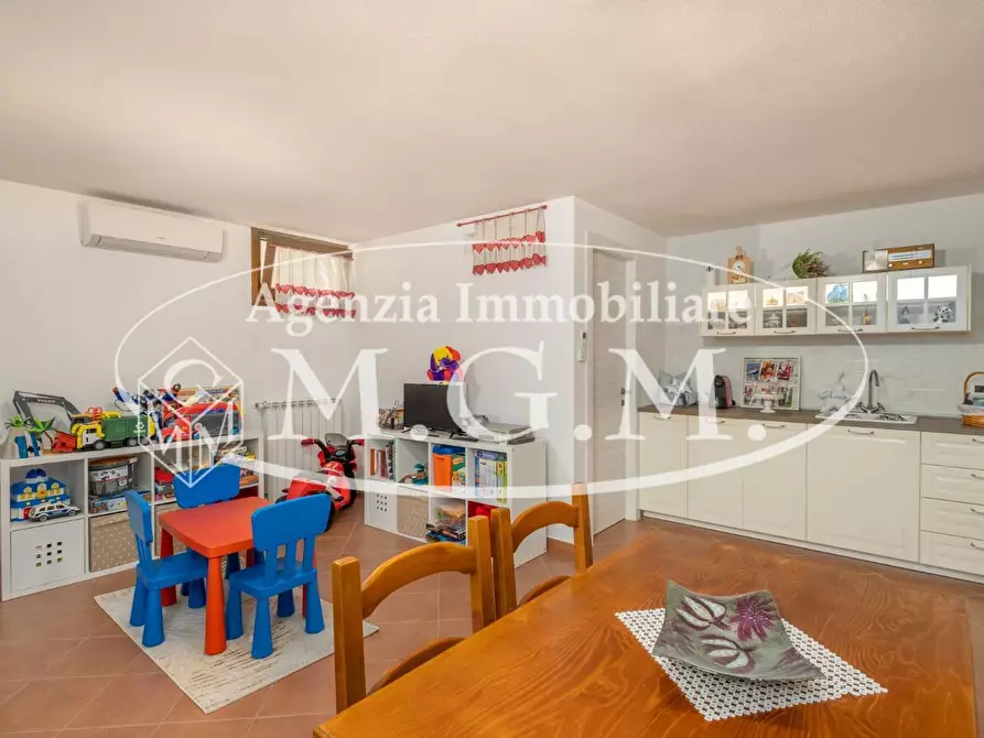 Immagine 46 di Villetta a schiera in vendita  a Calcinaia