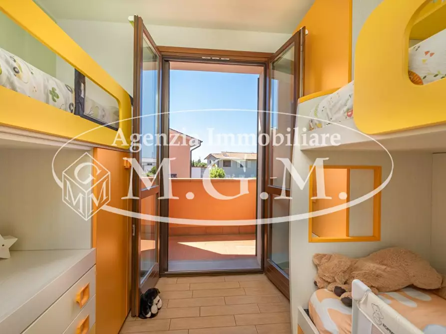 Immagine 38 di Villetta a schiera in vendita  a Calcinaia