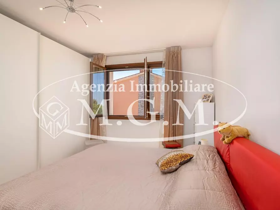 Immagine 34 di Villetta a schiera in vendita  a Calcinaia