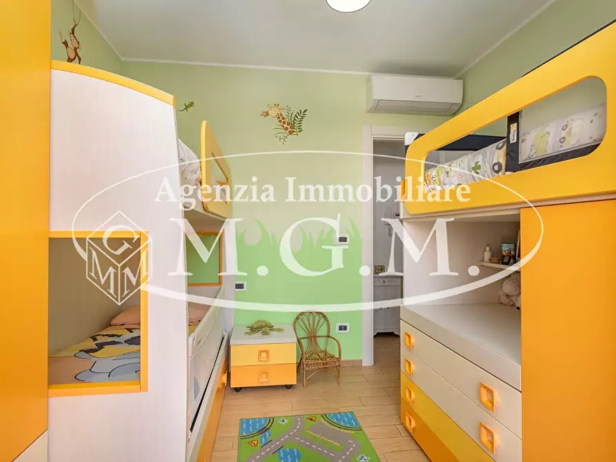 Immagine 41 di Villetta a schiera in vendita  a Calcinaia