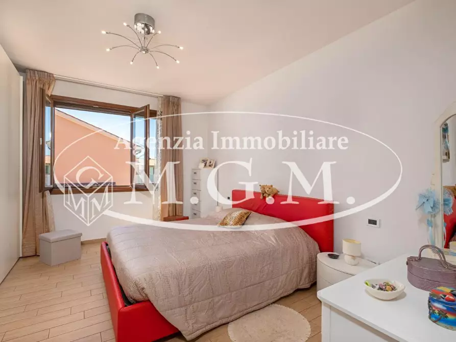 Immagine 32 di Villetta a schiera in vendita  a Calcinaia