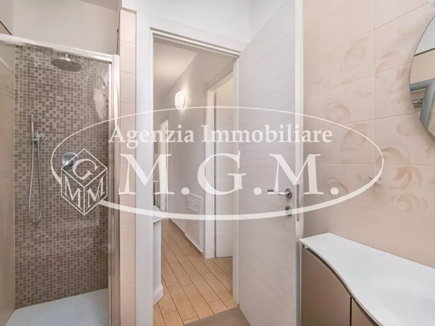 Immagine 36 di Villetta a schiera in vendita  a Calcinaia