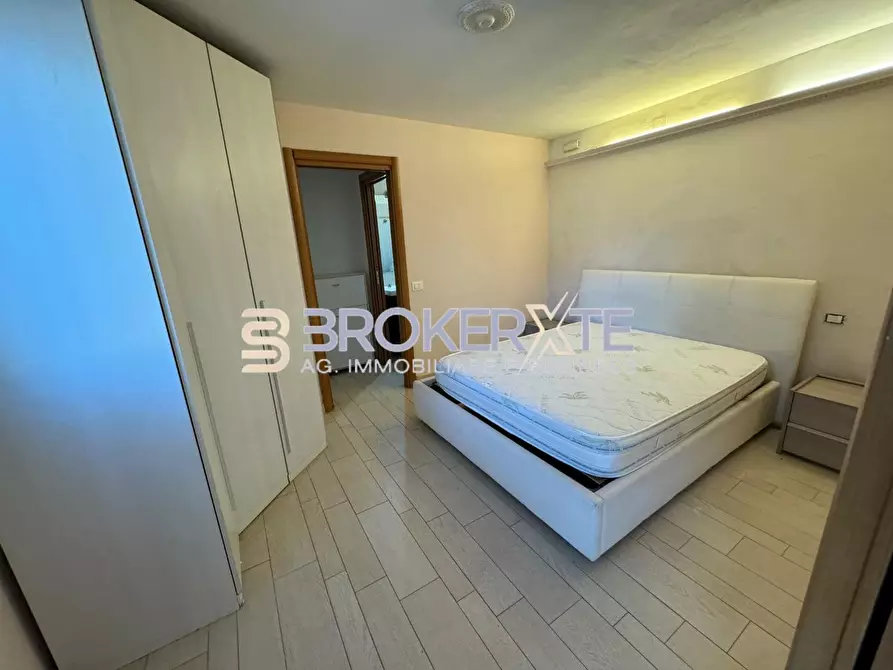 Immagine 3 di Appartamento in affitto  a Carrara