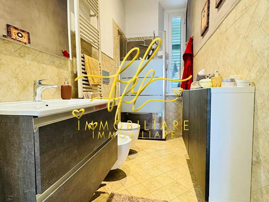 Immagine 27 di Appartamento in vendita  a Livorno