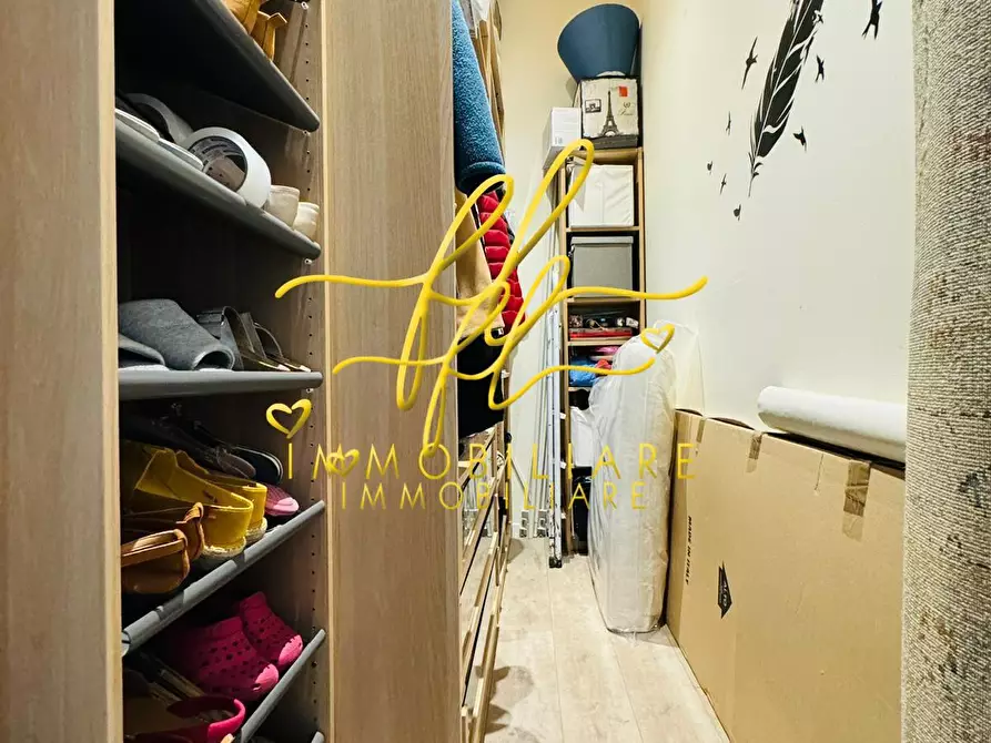 Immagine 23 di Appartamento in vendita  a Livorno