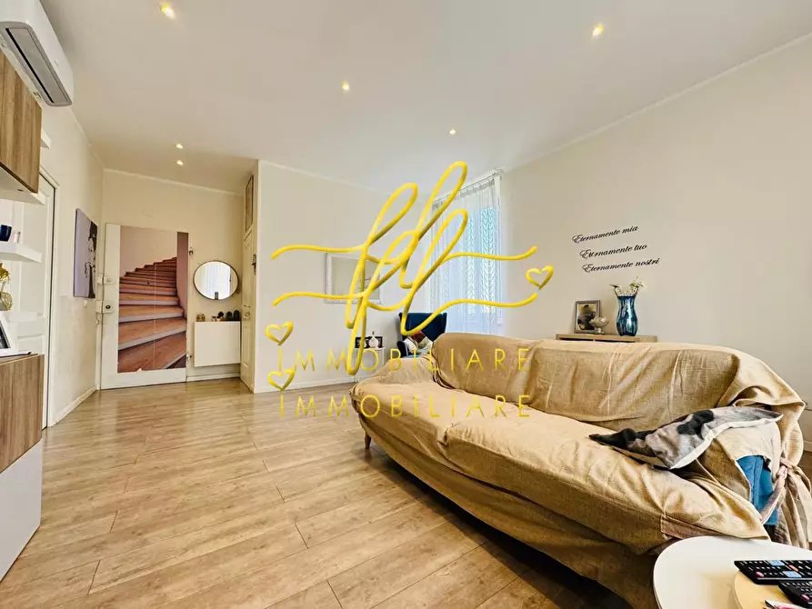 Immagine 7 di Appartamento in vendita  a Livorno