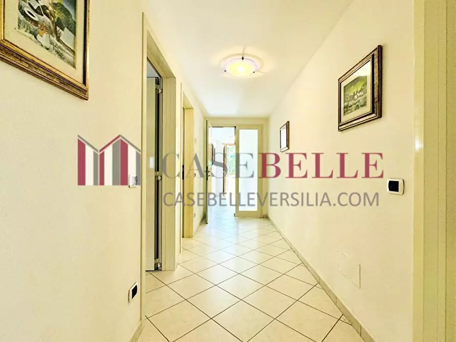 Immagine 67 di Villa in vendita  a Pietrasanta