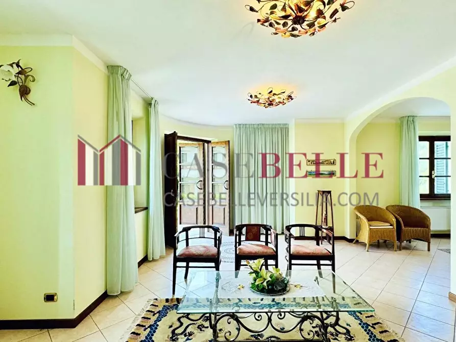 Immagine 5 di Villa in vendita  a Pietrasanta