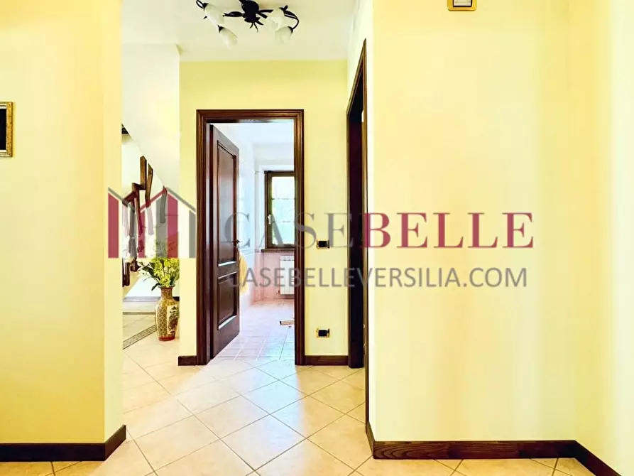 Immagine 28 di Villa in vendita  a Pietrasanta