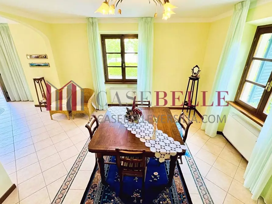 Immagine 31 di Villa in vendita  a Pietrasanta