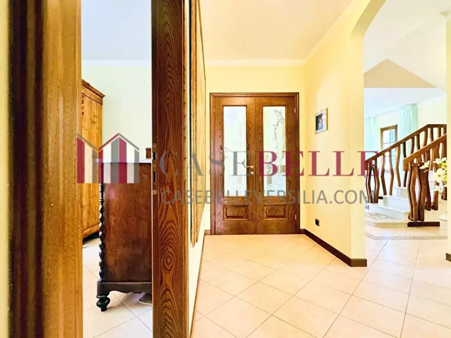 Immagine 27 di Villa in vendita  a Pietrasanta