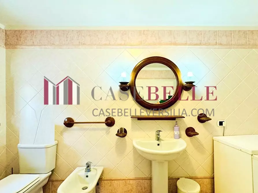Immagine 56 di Villa in vendita  a Pietrasanta