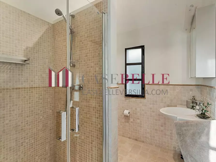 Immagine 36 di Casa colonica in affitto  a Pietrasanta