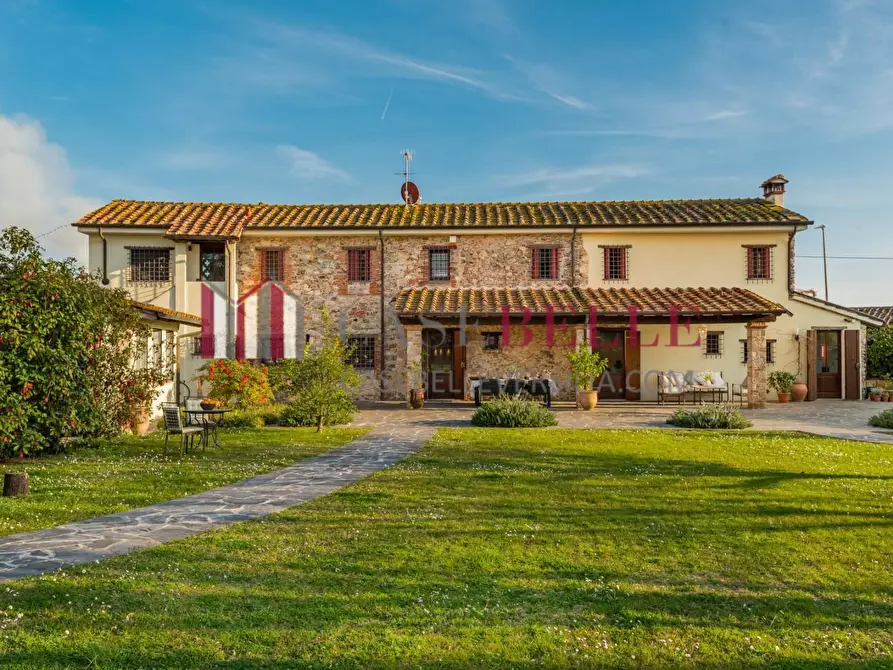 Immagine 12 di Casa colonica in affitto  a Pietrasanta