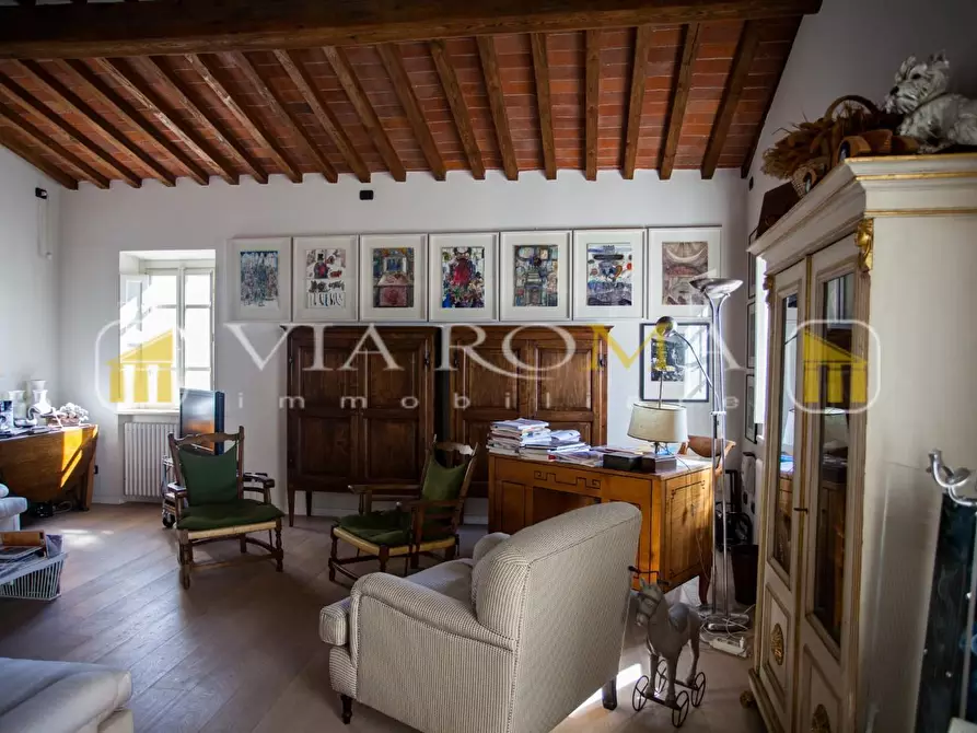 Immagine 22 di Appartamento in vendita  a Lucca