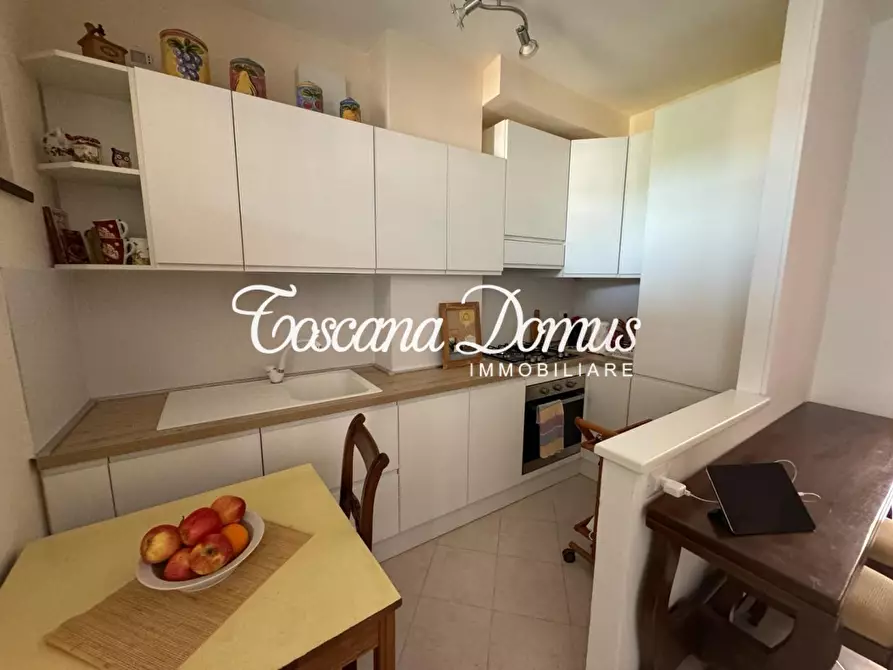 Immagine 3 di Appartamento in vendita  a Siena