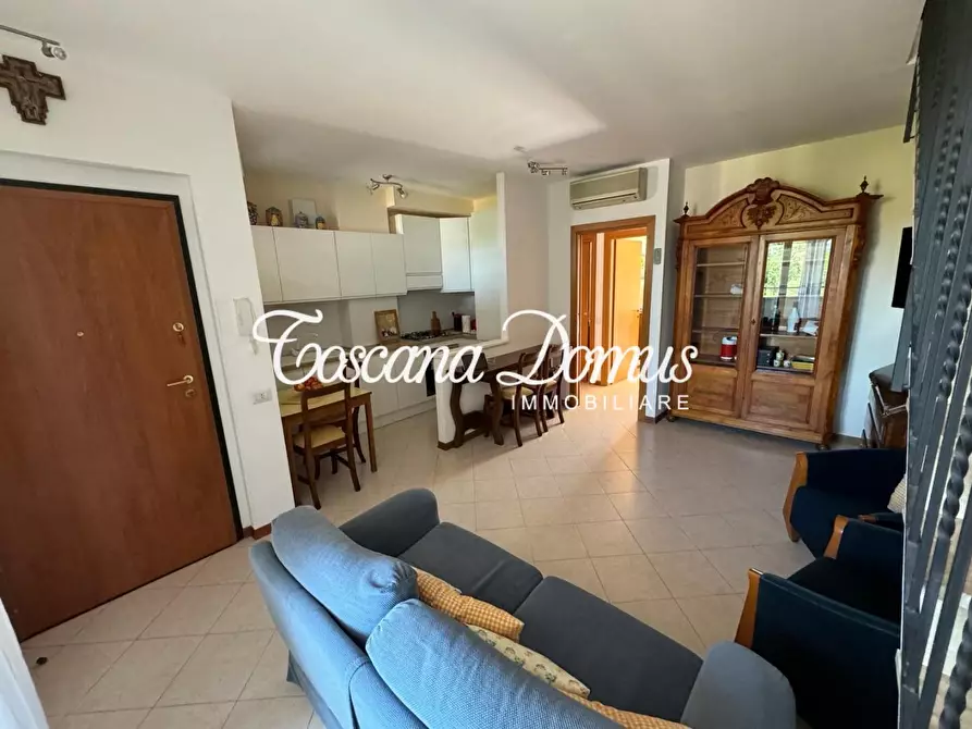 Immagine 2 di Appartamento in vendita  a Siena