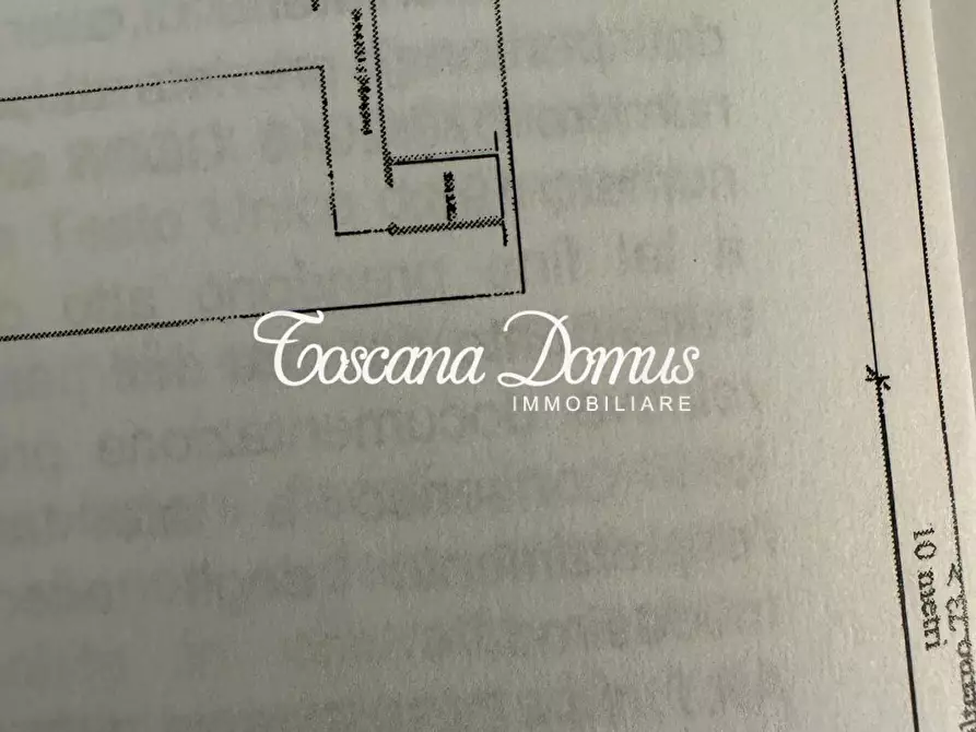 Immagine 16 di Appartamento in vendita  a Siena