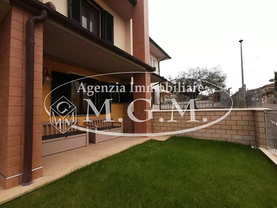 Immagine 4 di Casa bifamiliare in vendita  a Montopoli In Val D'arno